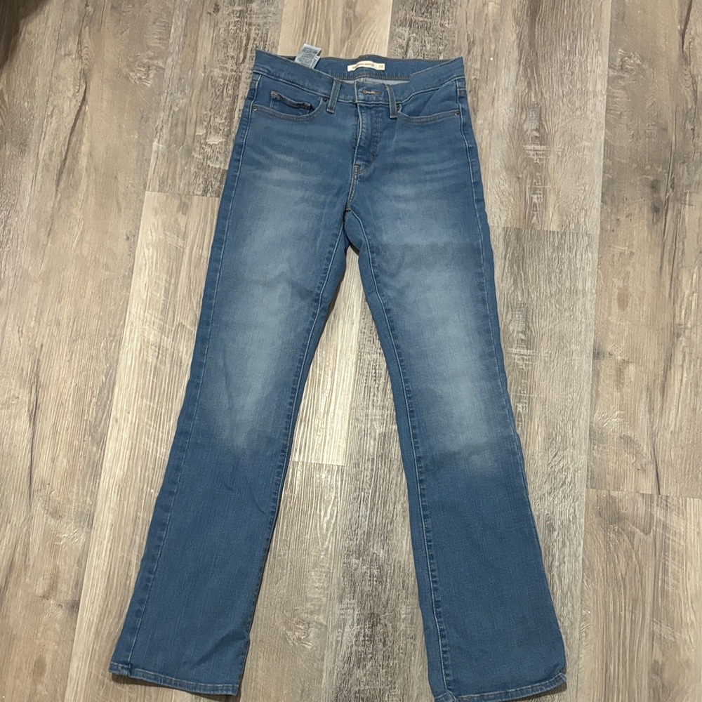 Levi's Women's Boot Cut Jeans in Classic Blue